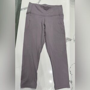 Women’s Under Armour Meridian crop leggings